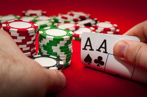 Do’s and Don’ts of Playing Online Poker