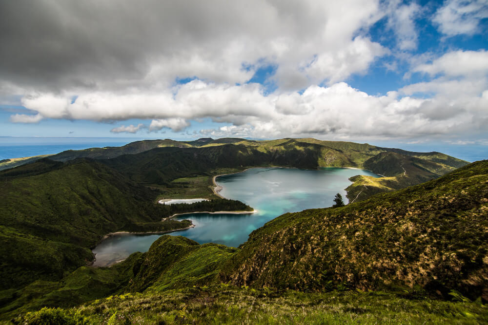 tongariro Crossing: Memorable Experiences and Lessons Learned